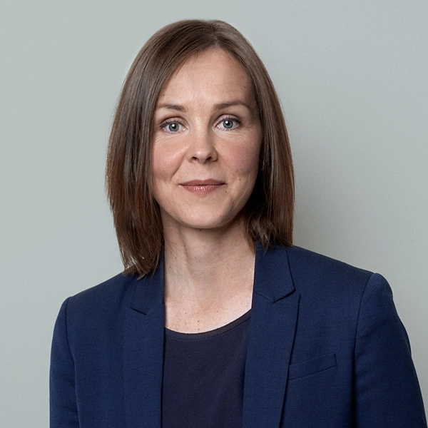 Paula Louet, Momentous